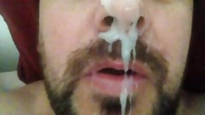Azijska ljepotica uživa masturbirajući svoju ljupku Yummy Pussy tako divnu